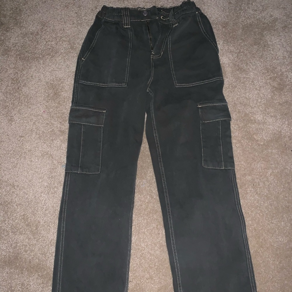 Army green cargo pants